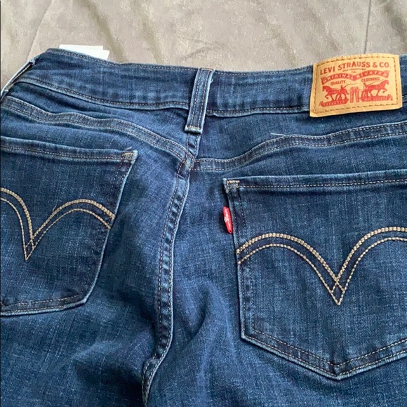 Jeans - Picture 4 of 5